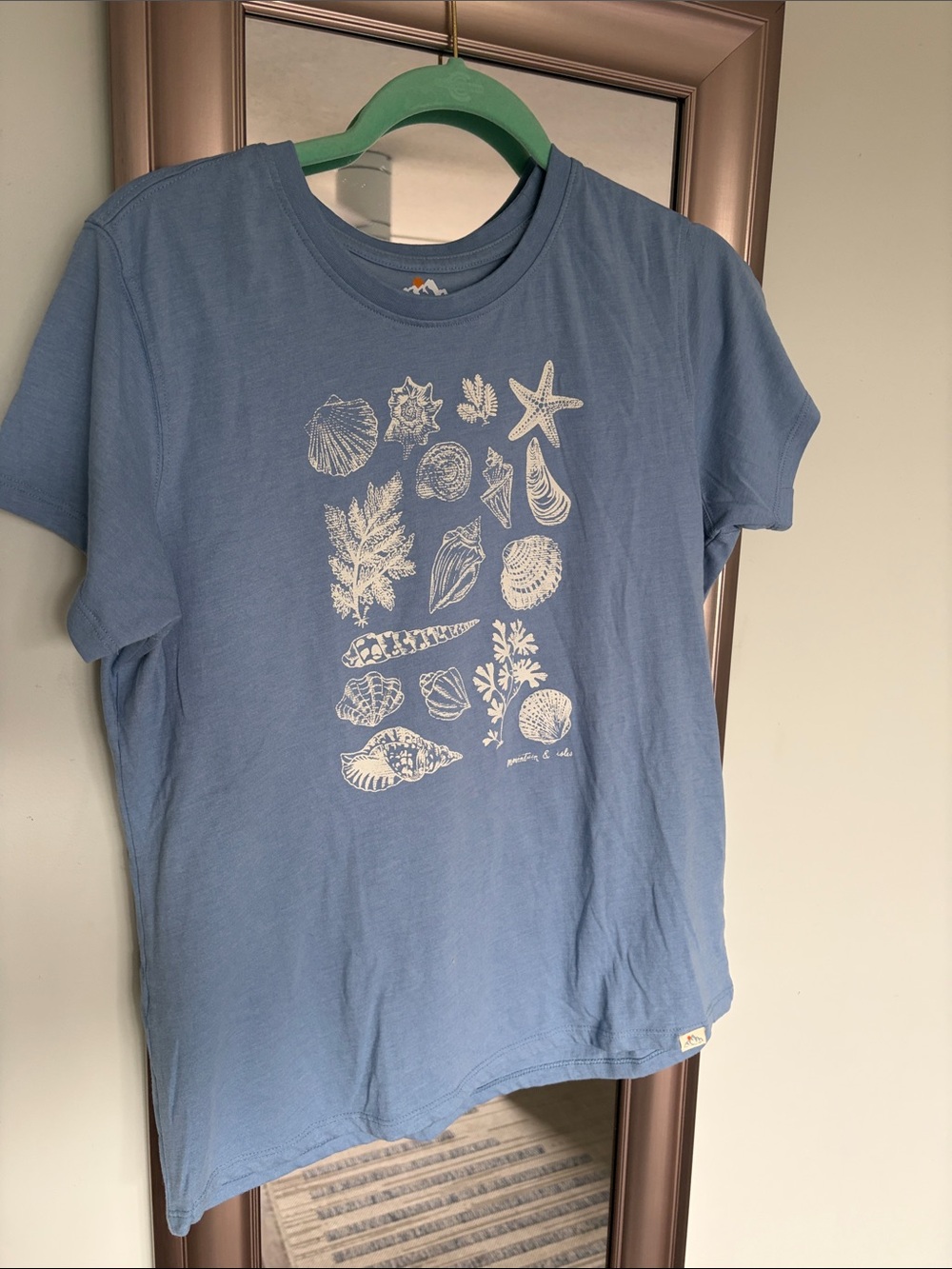 Blue Short-Sleeve Seashell Graphic Tee